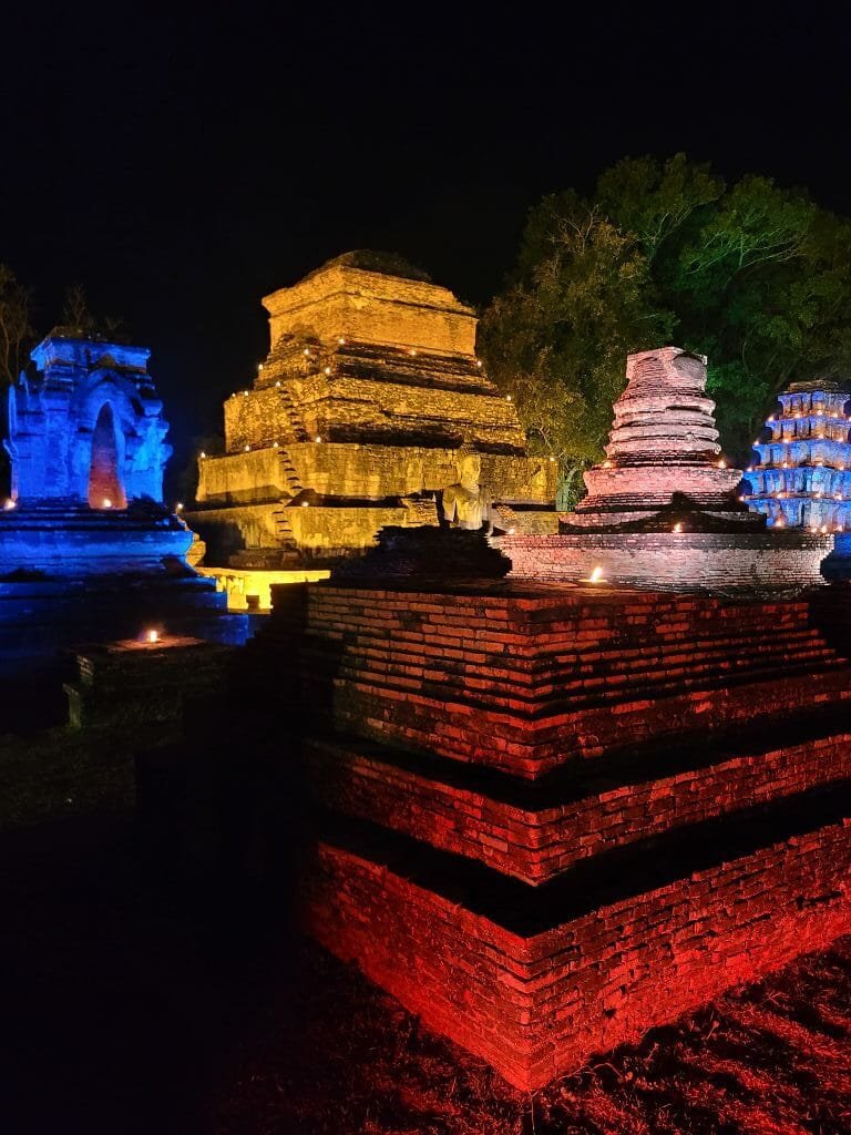 Sukhothai bei Nacht (8)
