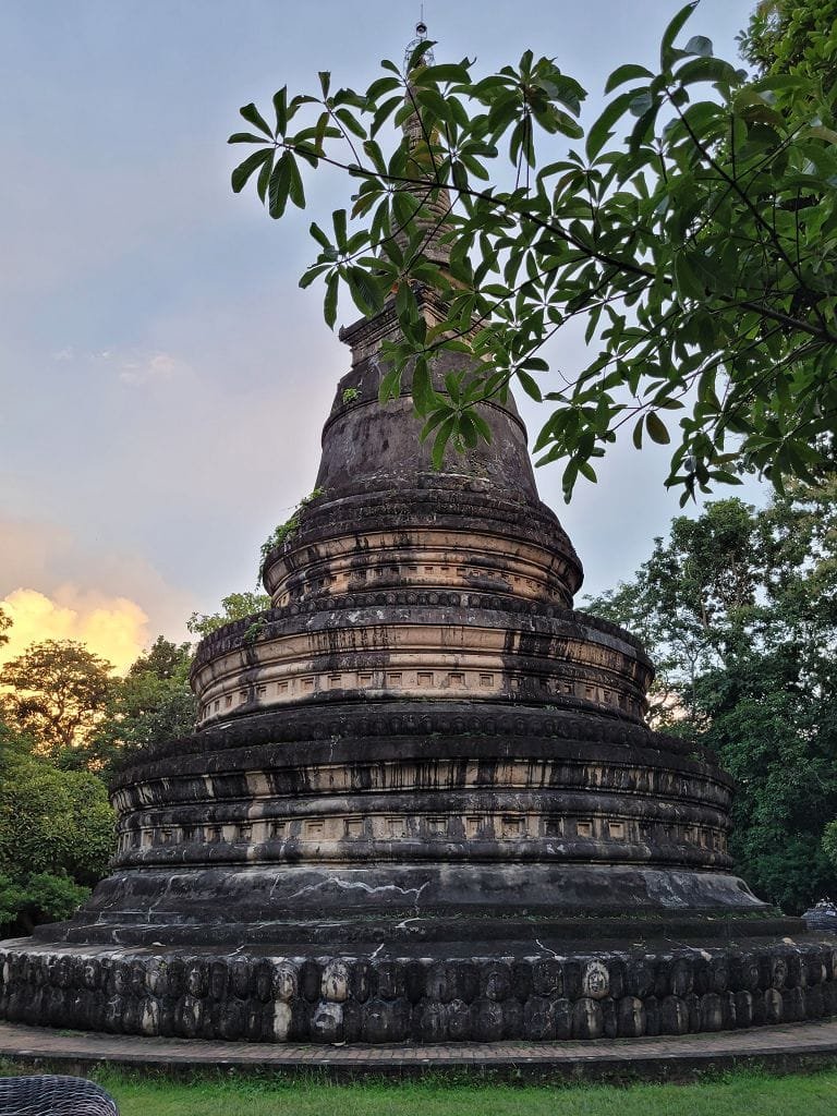 Wat Umong Chiang Mai